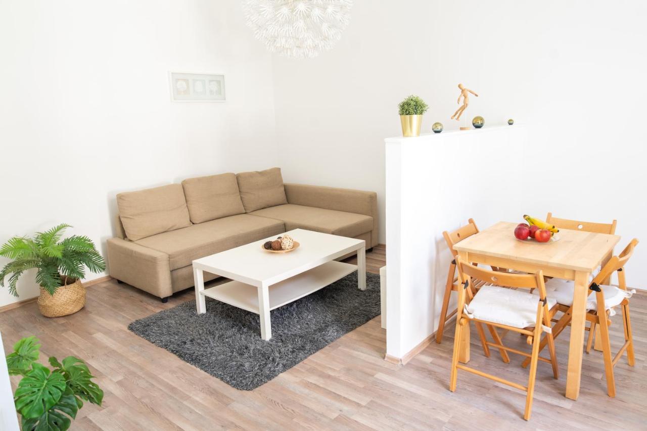 N28 Condo Apartment Next To Andrassy. Budapest Eksteriør bilde