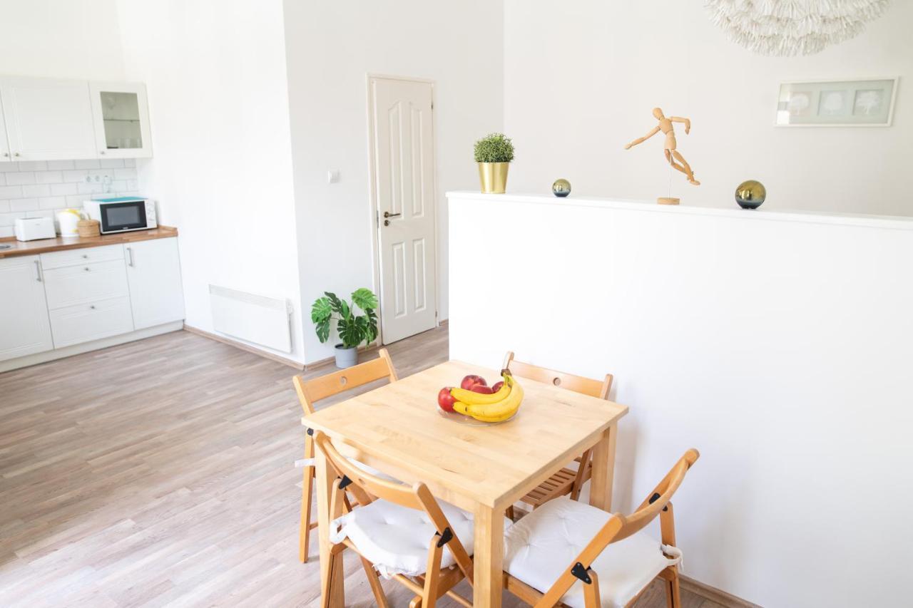 N28 Condo Apartment Next To Andrassy. Budapest Eksteriør bilde